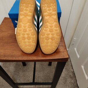 Women Adidas Gazelle